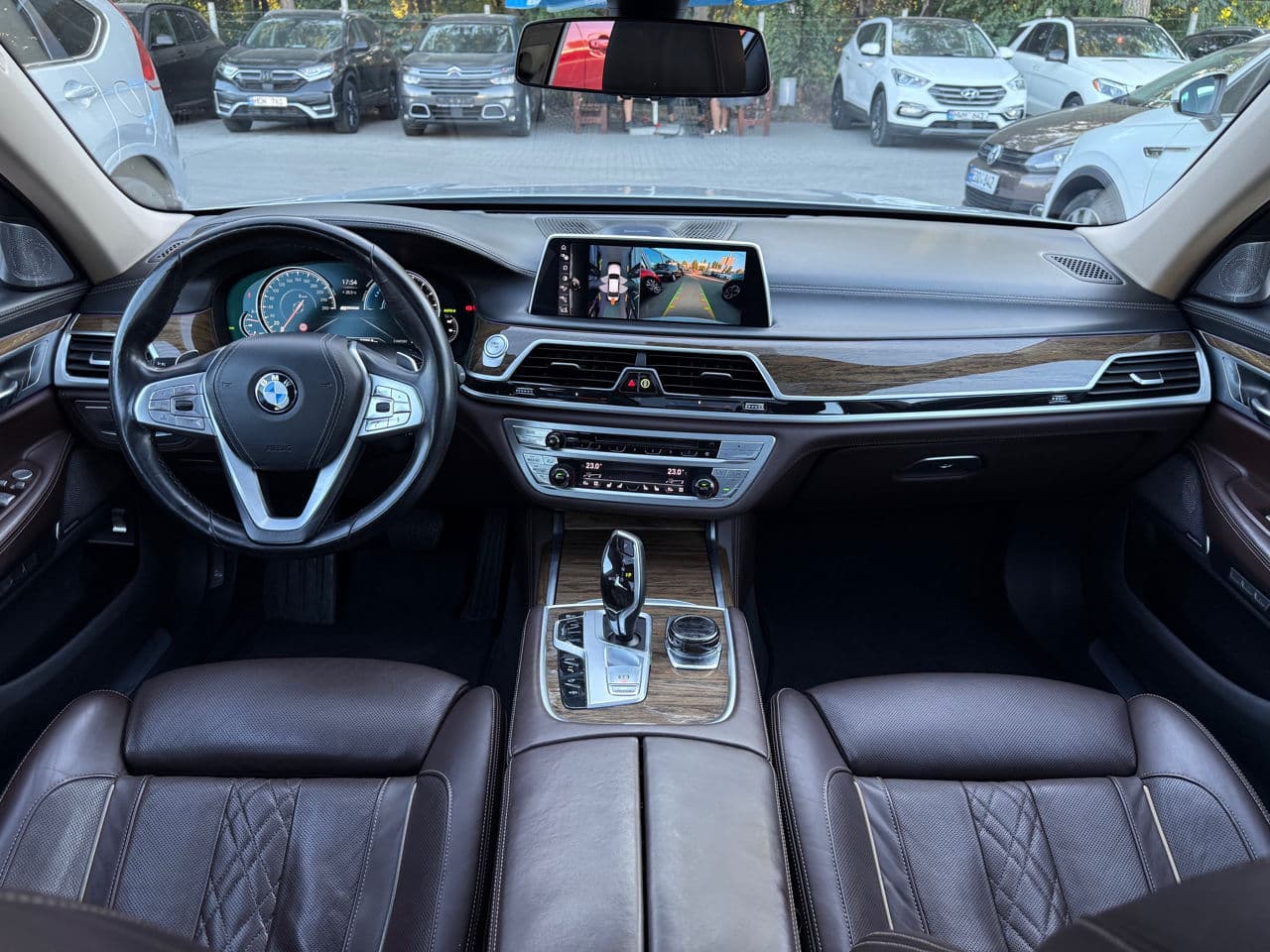 BMW 740e 2017 — Миниатюра 11