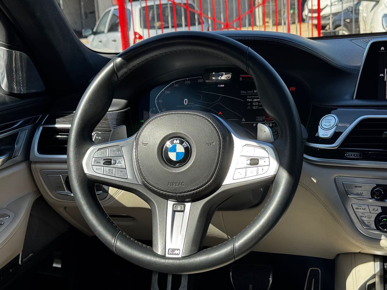 BMW 740 2019 — Миниатюра 11