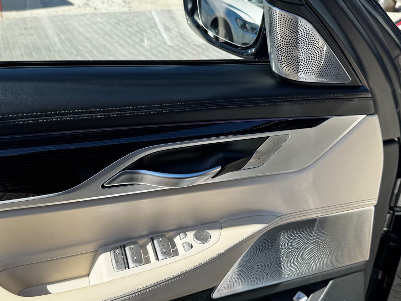 BMW 740 2019 — Миниатюра 15