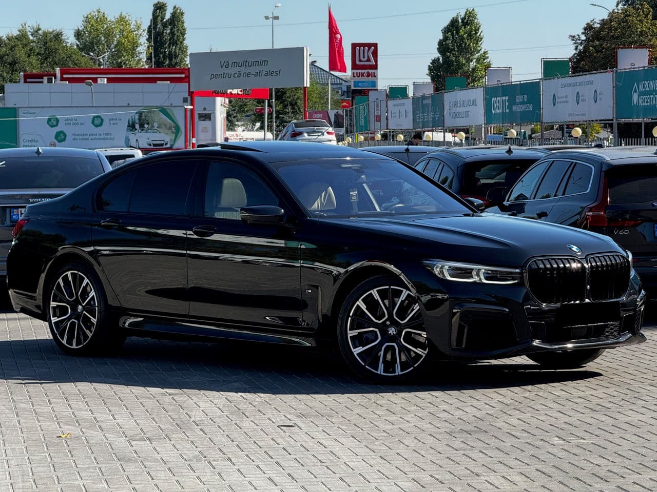 BMW 740 2019 — Миниатюра 3