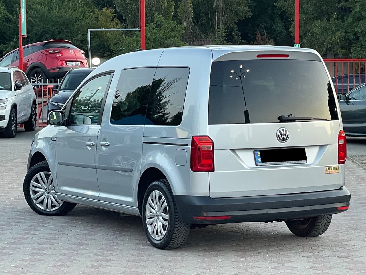Volkswagen Caddy 2016 — Миниатюра 2