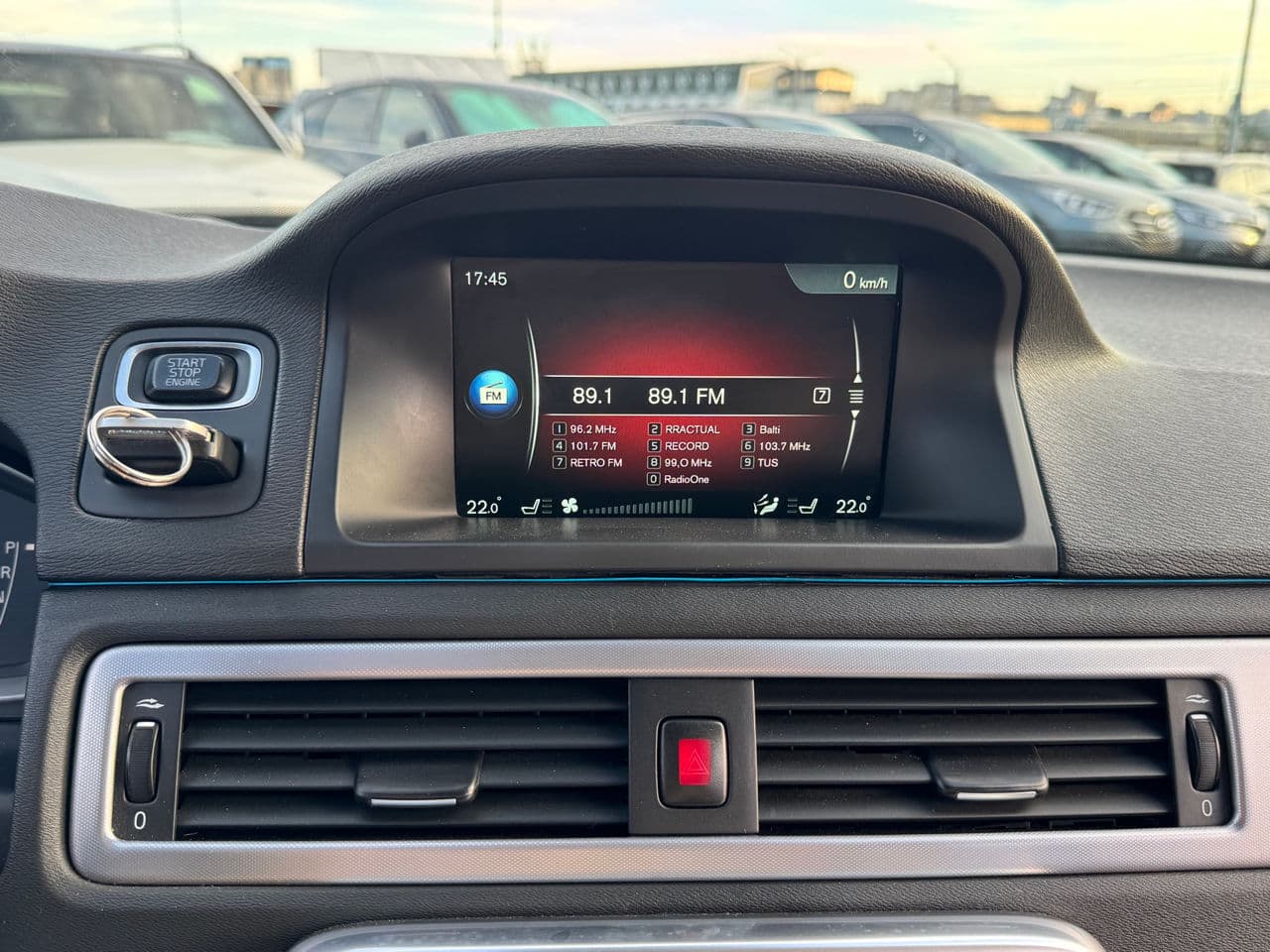 Volvo V 70 2015 — Миниатюра 9