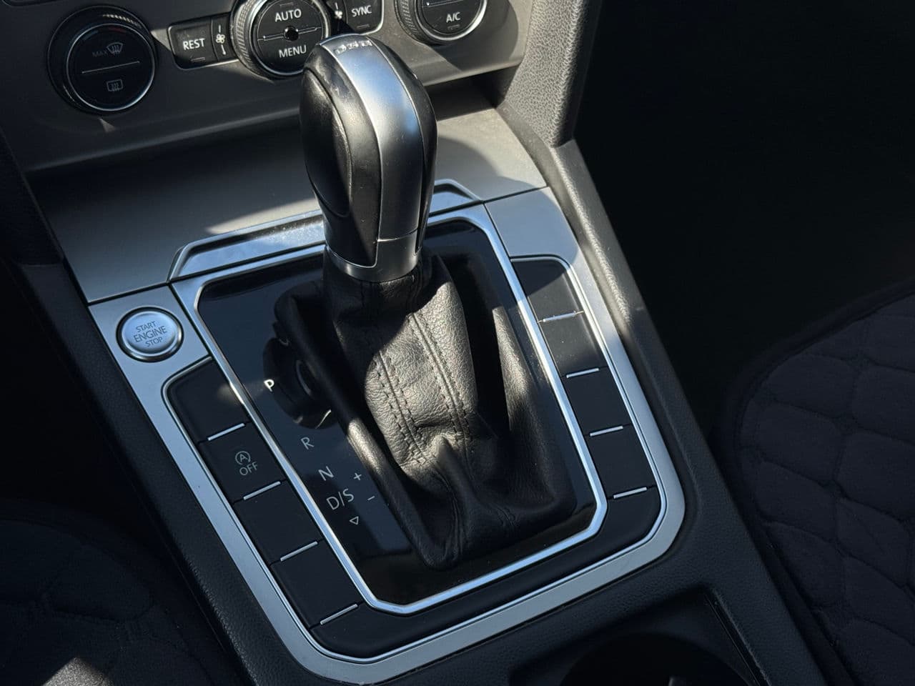 Volkswagen Passat 2016 — Миниатюра 13