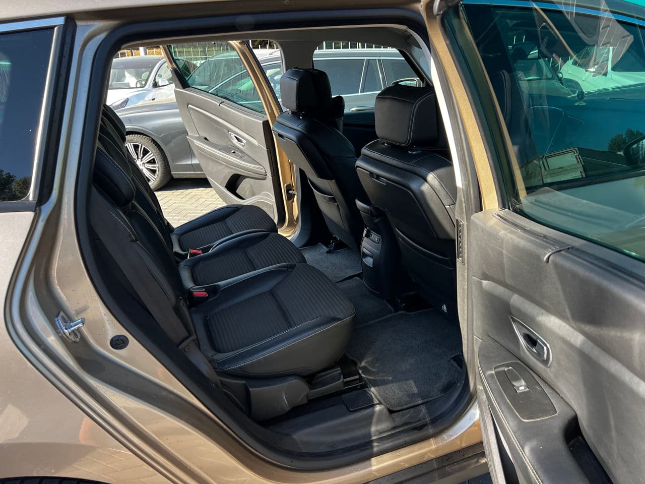 Renault Grand Scenic 2018 — Миниатюра 9