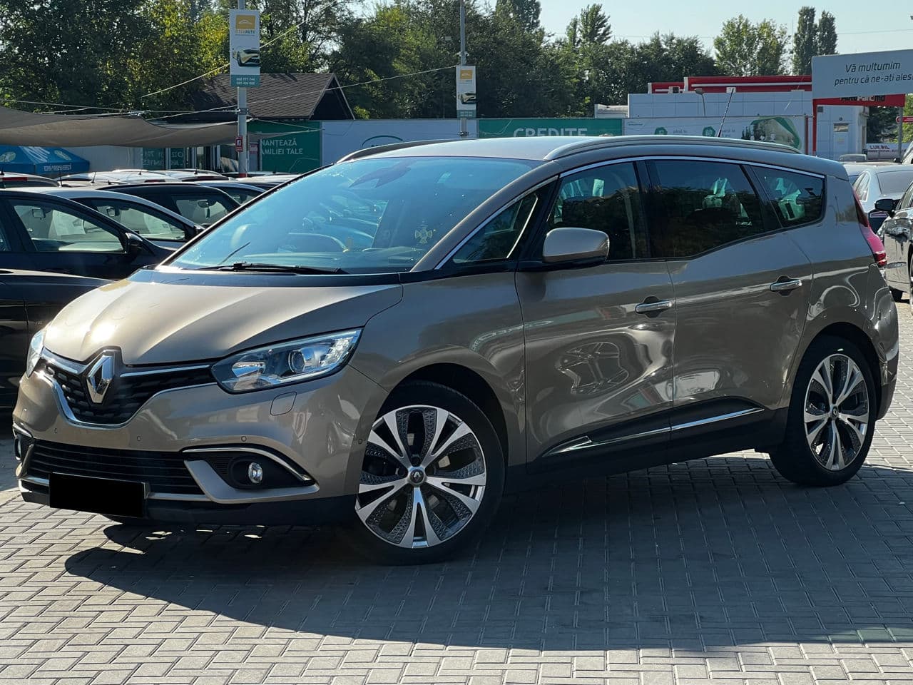 Renault Grand Scenic 2018 — Миниатюра 3