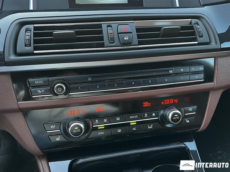 BMW 520 2016 — Миниатюра 14
