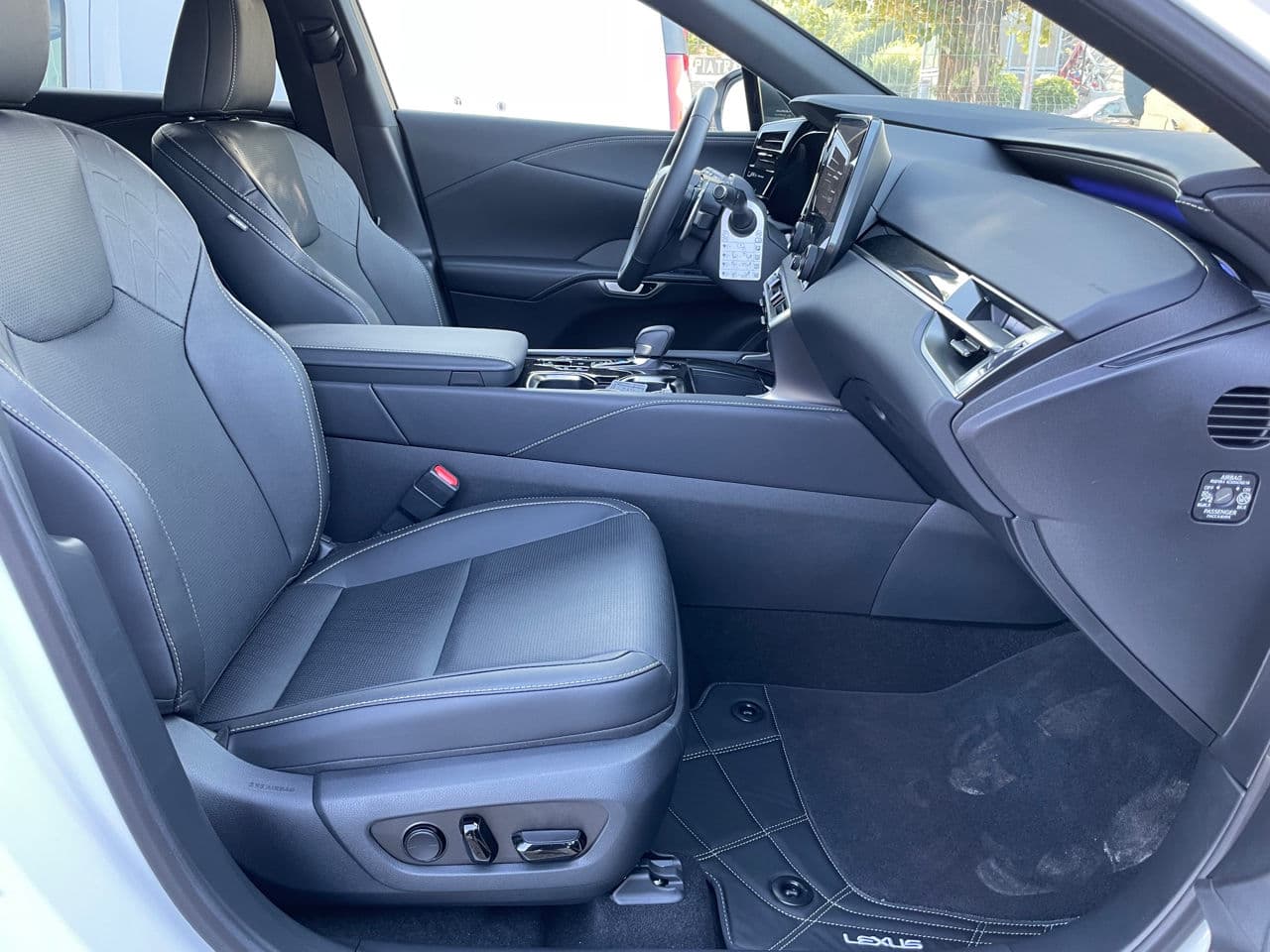 Lexus RX 450h 2025 — Миниатюра 19