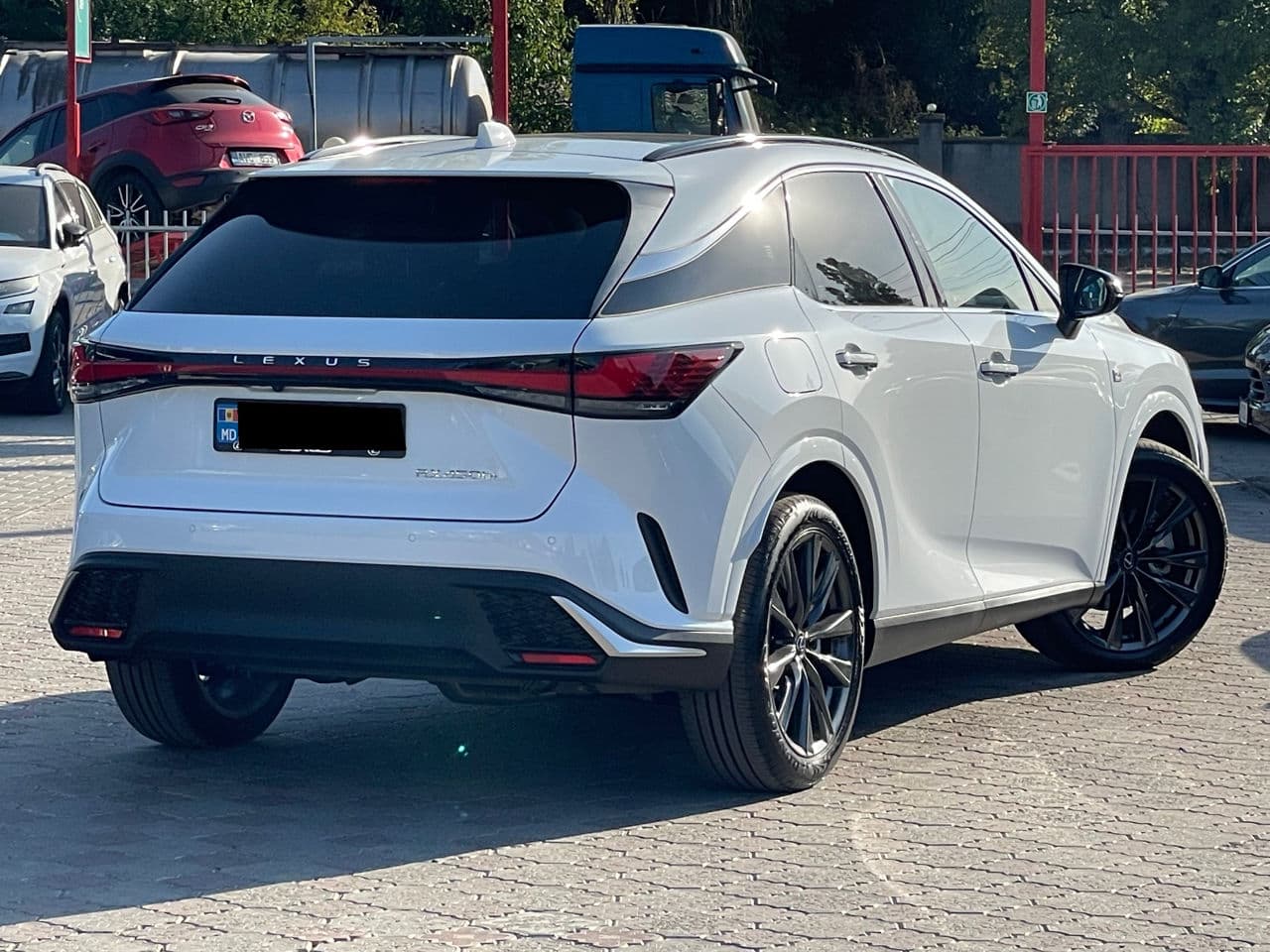 Lexus RX 450h 2025 — Миниатюра 3