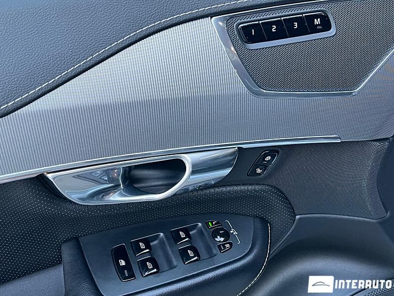 Volvo XC 90 2018 — Миниатюра 7