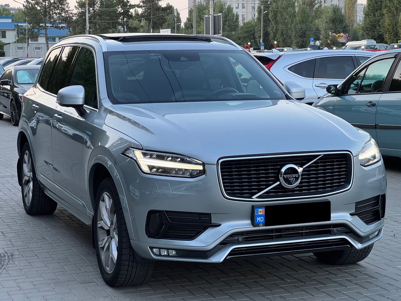 Volvo XC 90 2018 — Миниатюра 3