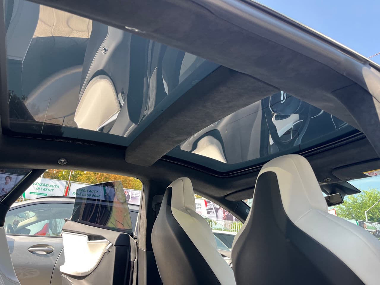 Tesla Model S 2017 — Миниатюра 13
