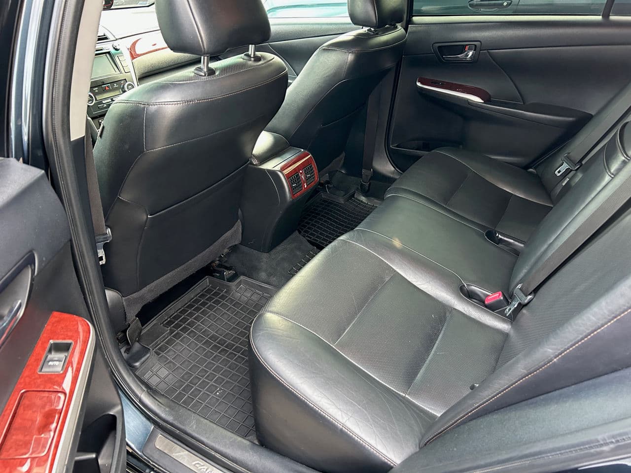Toyota Camry 2011 — Миниатюра 16