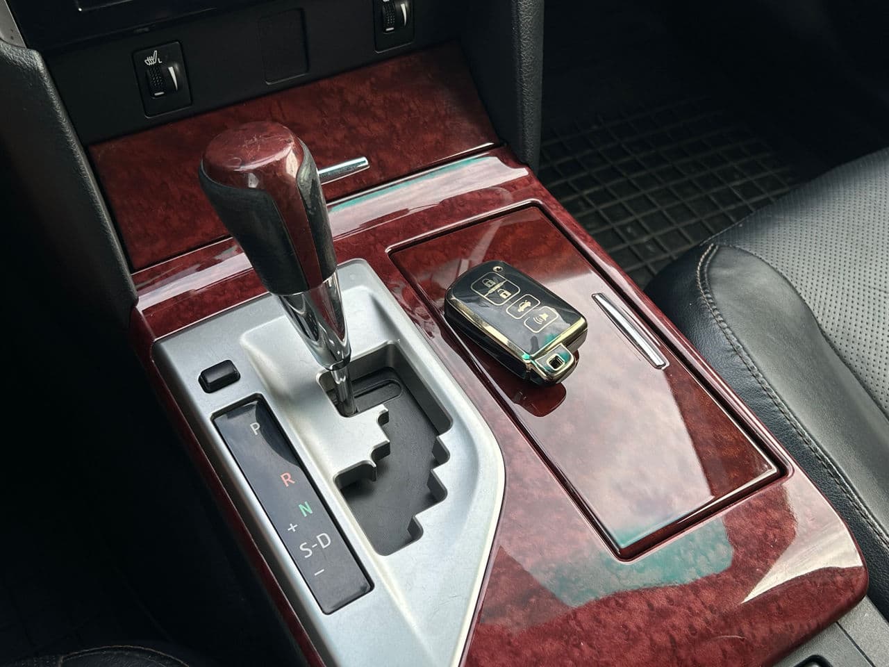 Toyota Camry 2011 — Миниатюра 11