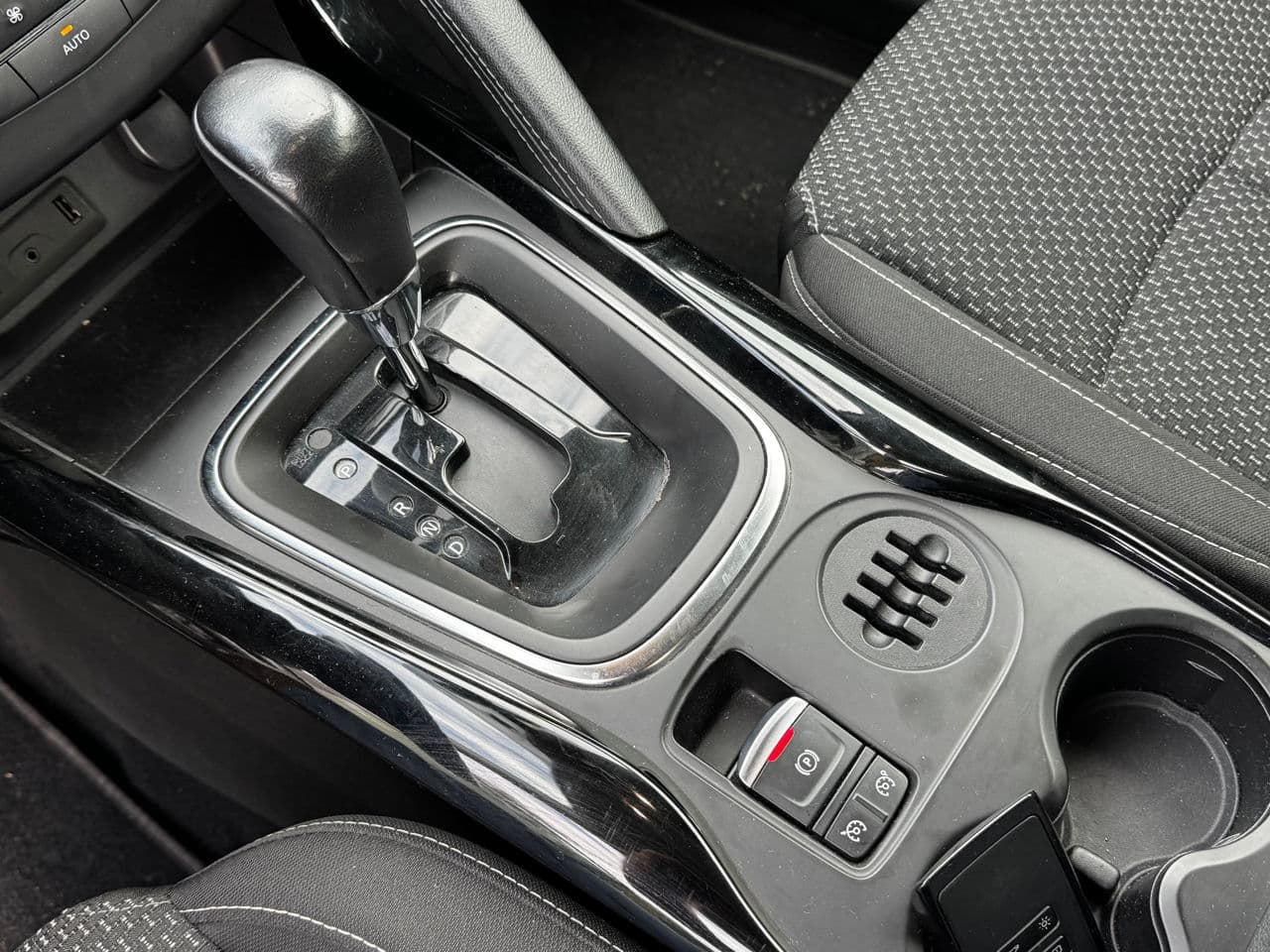 Renault Kadjar 2016 — Миниатюра 11