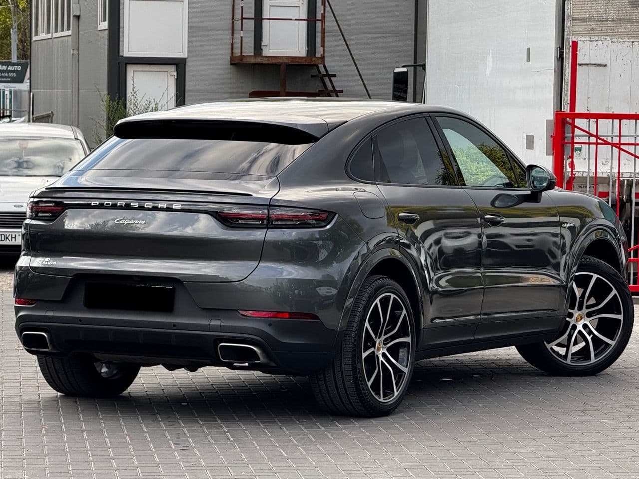 Porsche Cayenne S E-Hybrid Coupe 2020 — Миниатюра 4