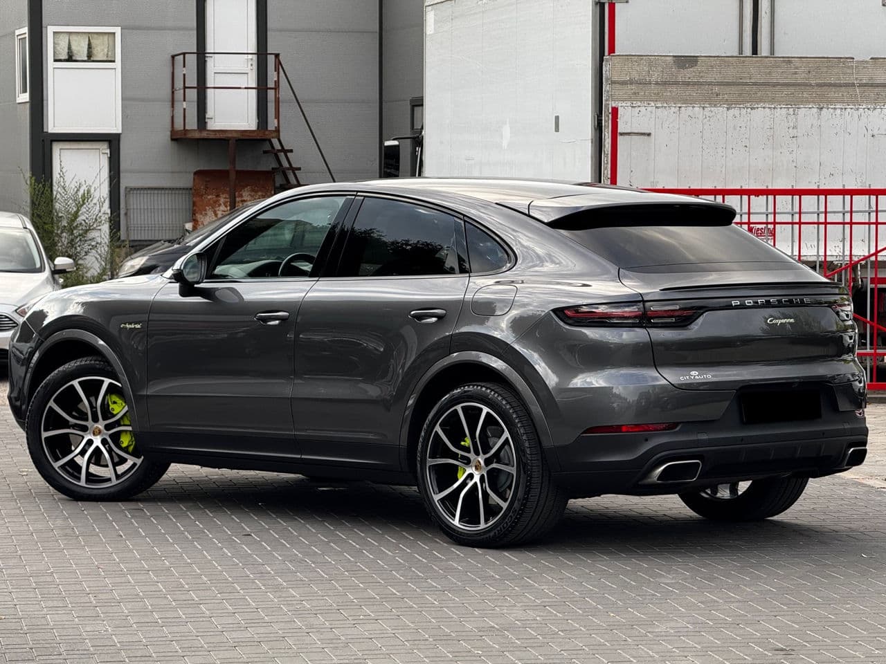 Porsche Cayenne S E-Hybrid Coupe 2020 — Миниатюра 2