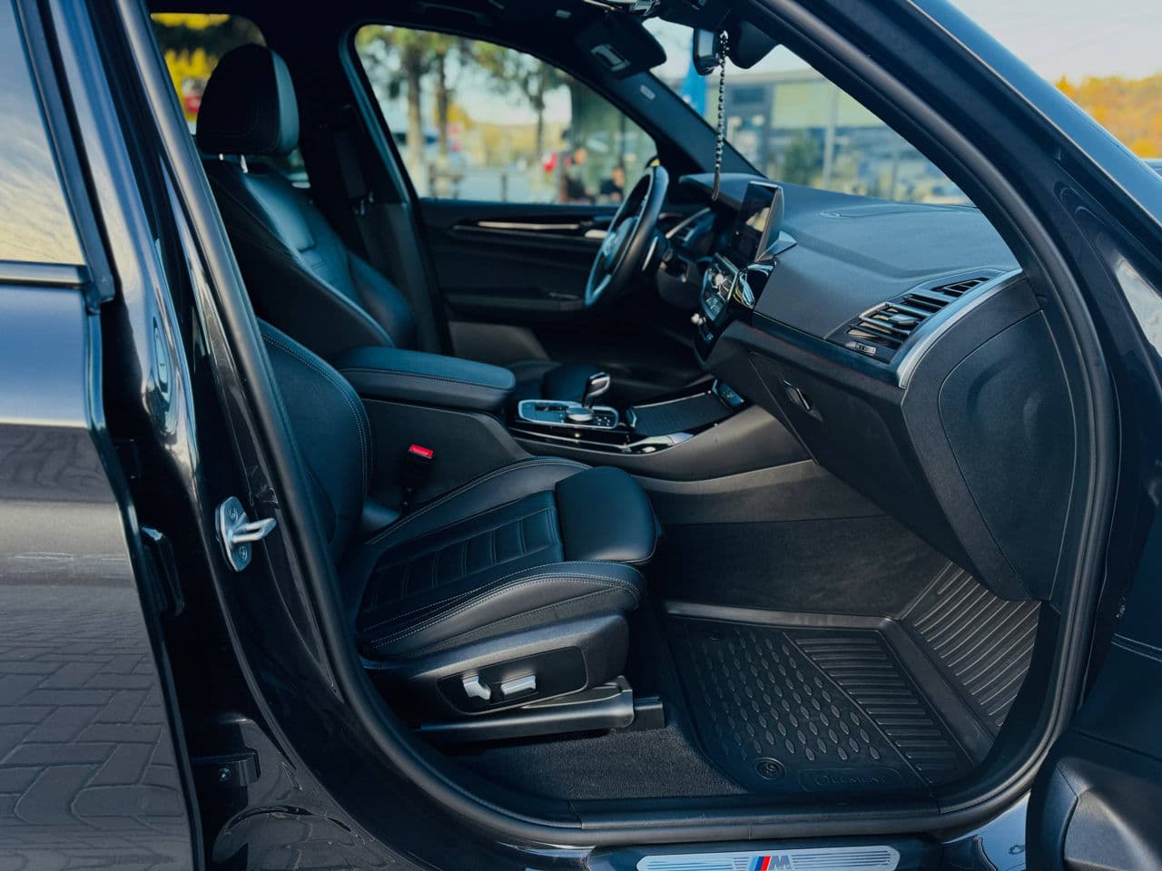 BMW X3 3.0i 2022 — Миниатюра 15