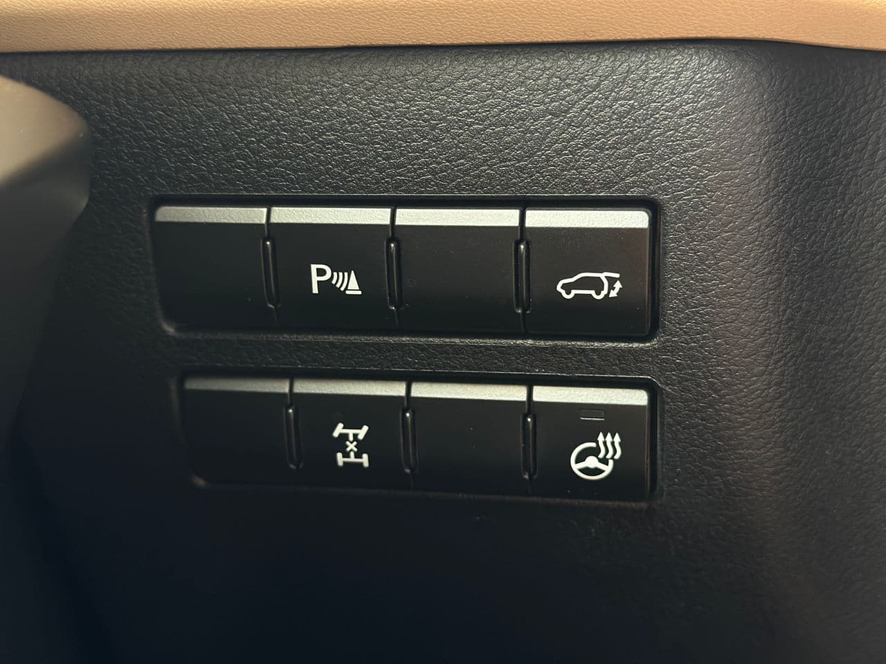 Lexus NX 200 2016 — Миниатюра 8