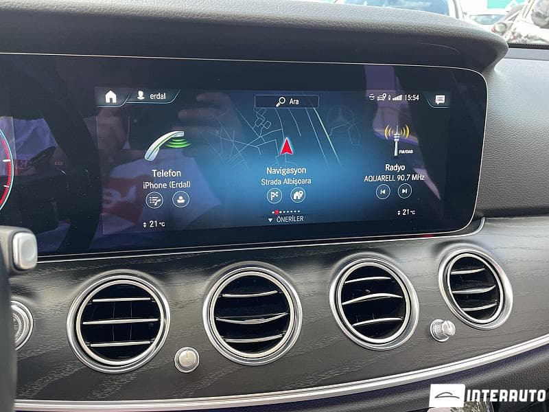 Mercedes E 220 2023 — Миниатюра 12
