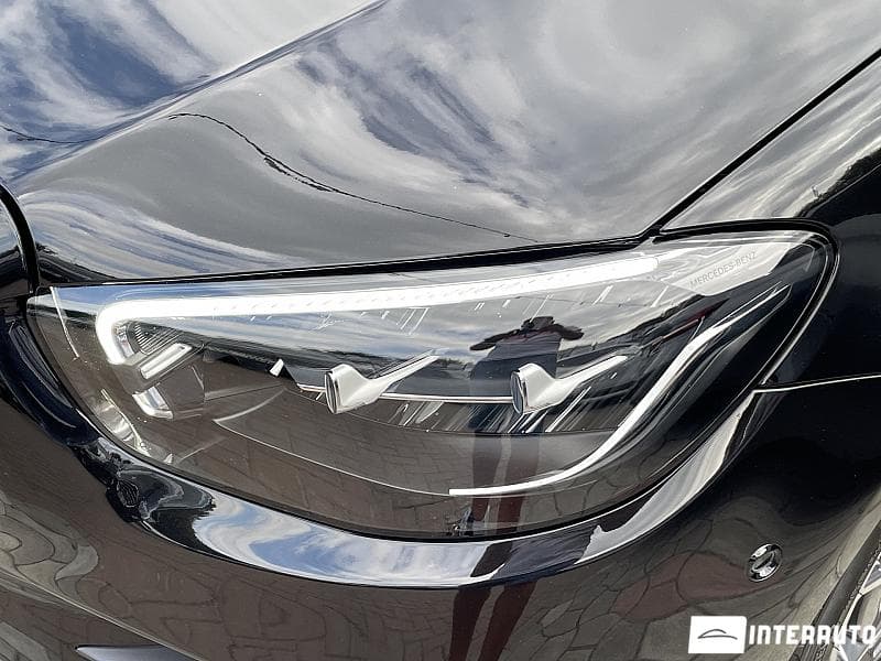 Mercedes E 220 2023 — Миниатюра 23