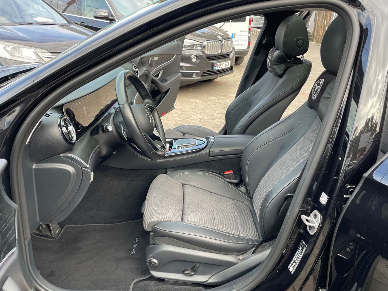 Mercedes E 220 2023 — Миниатюра 6
