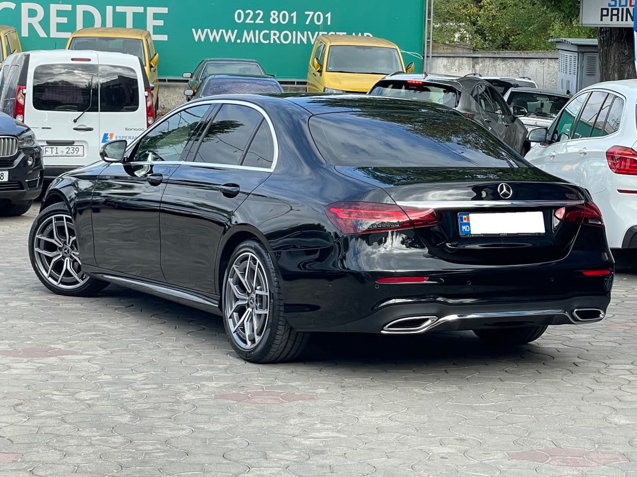 Mercedes E 220 2023 — Миниатюра 4