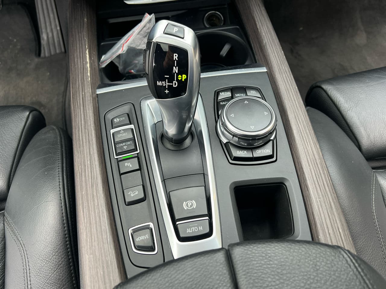 BMW X5 4.0e 2016 — Миниатюра 21