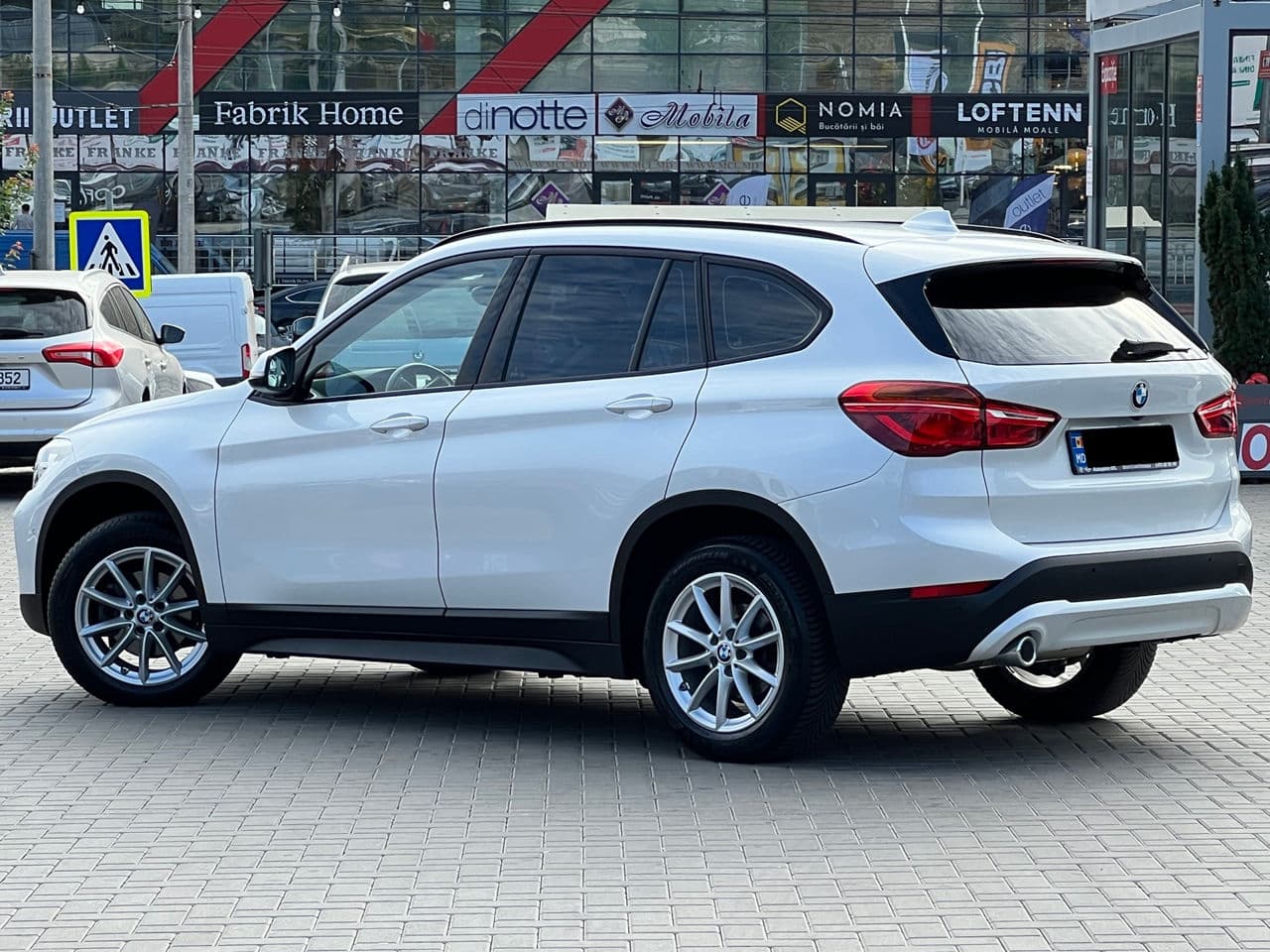 2022 BMW X1 1.6D — Miniatură 4
