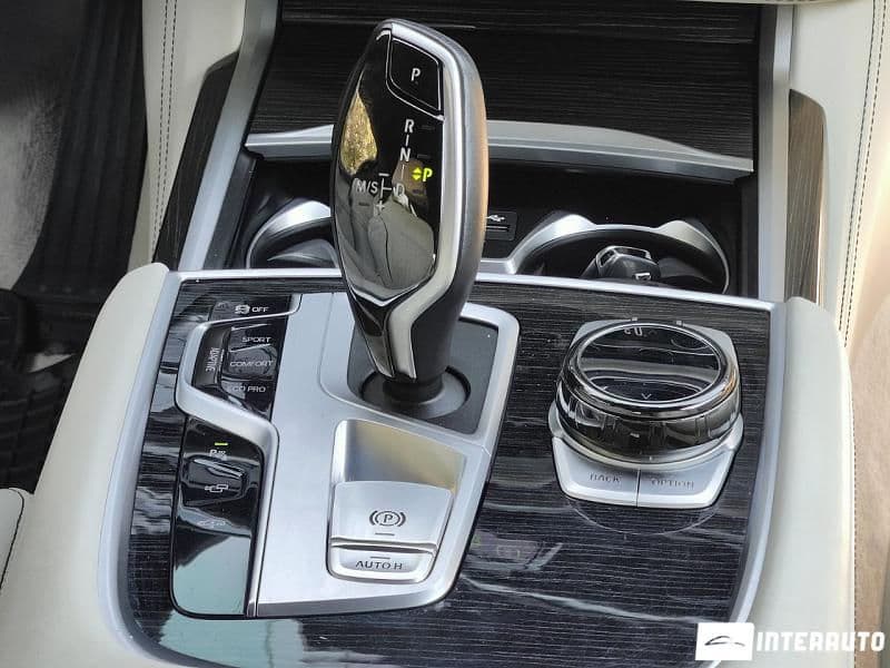 BMW 740 2021 — Миниатюра 14