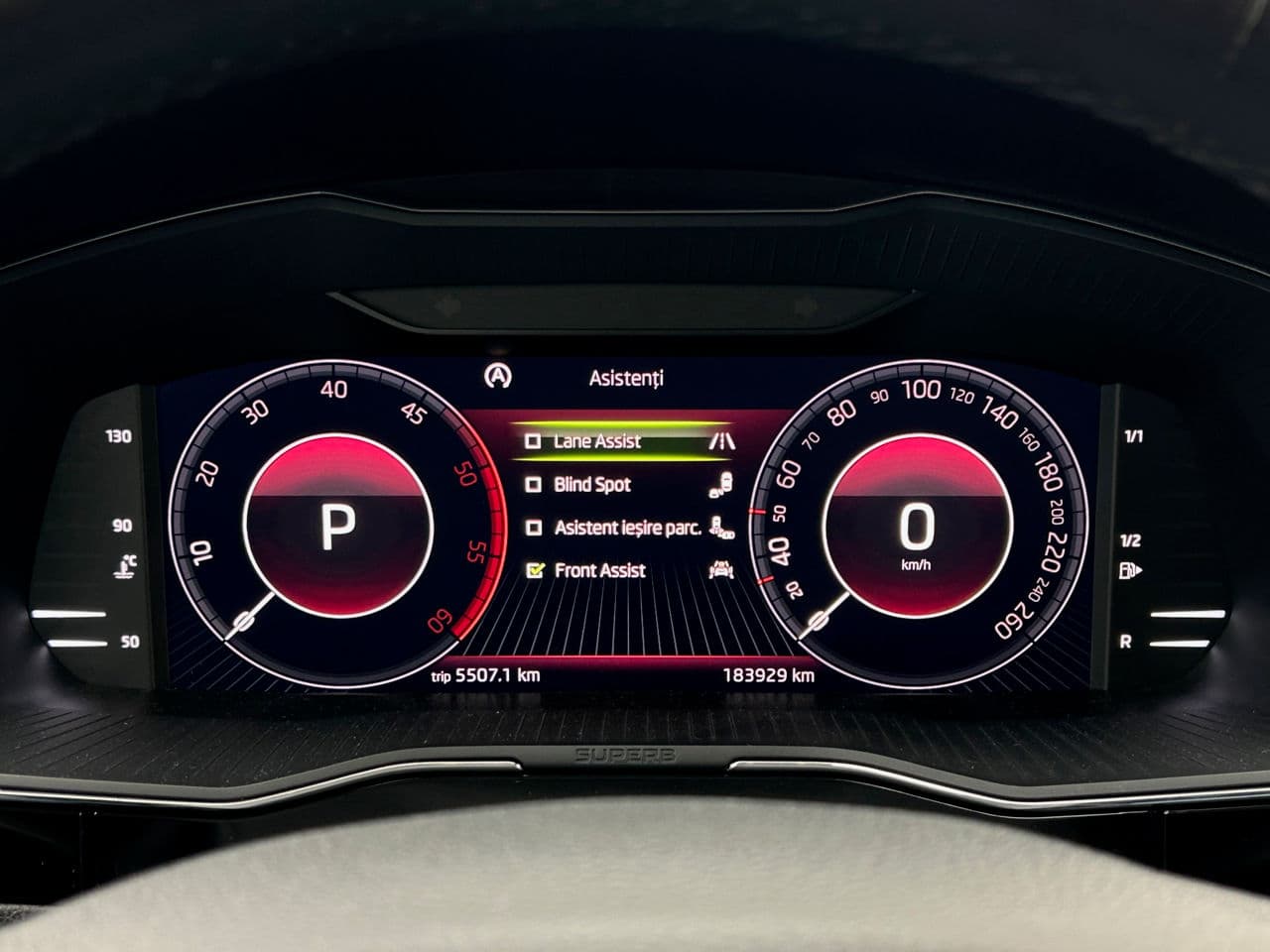 Skoda Superb 2018 — Миниатюра 12