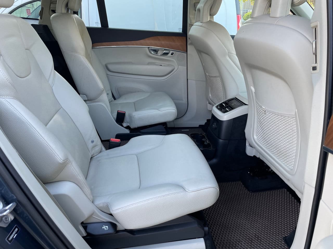 Volvo XC 90 2020 — Миниатюра 16