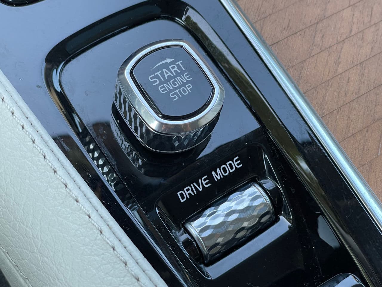 Volvo XC 90 2020 — Миниатюра 15