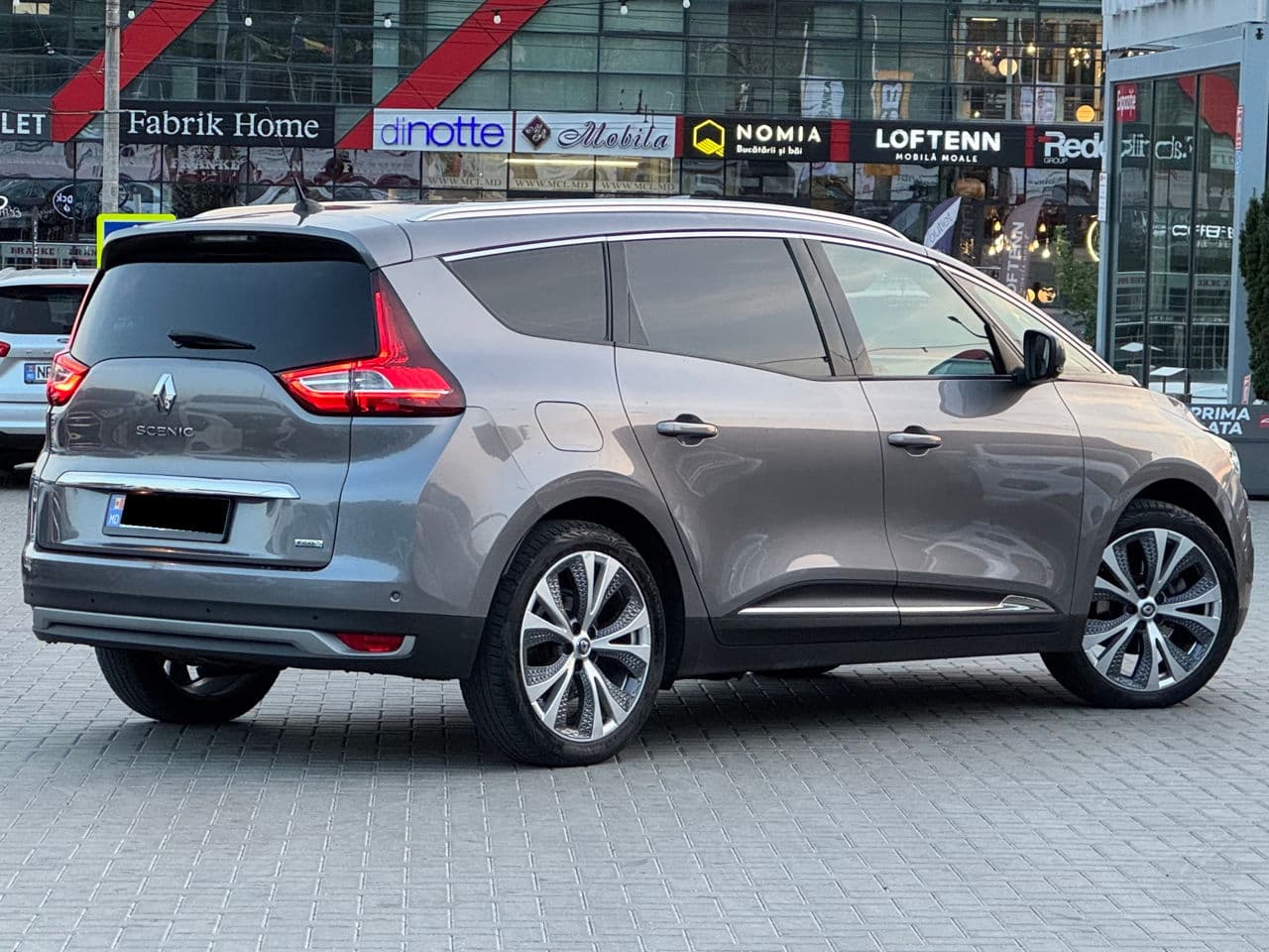 Renault Grand Scenic 2017 — Миниатюра 3