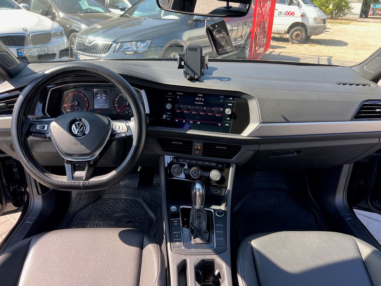Volkswagen Jetta 2019 — Миниатюра 9
