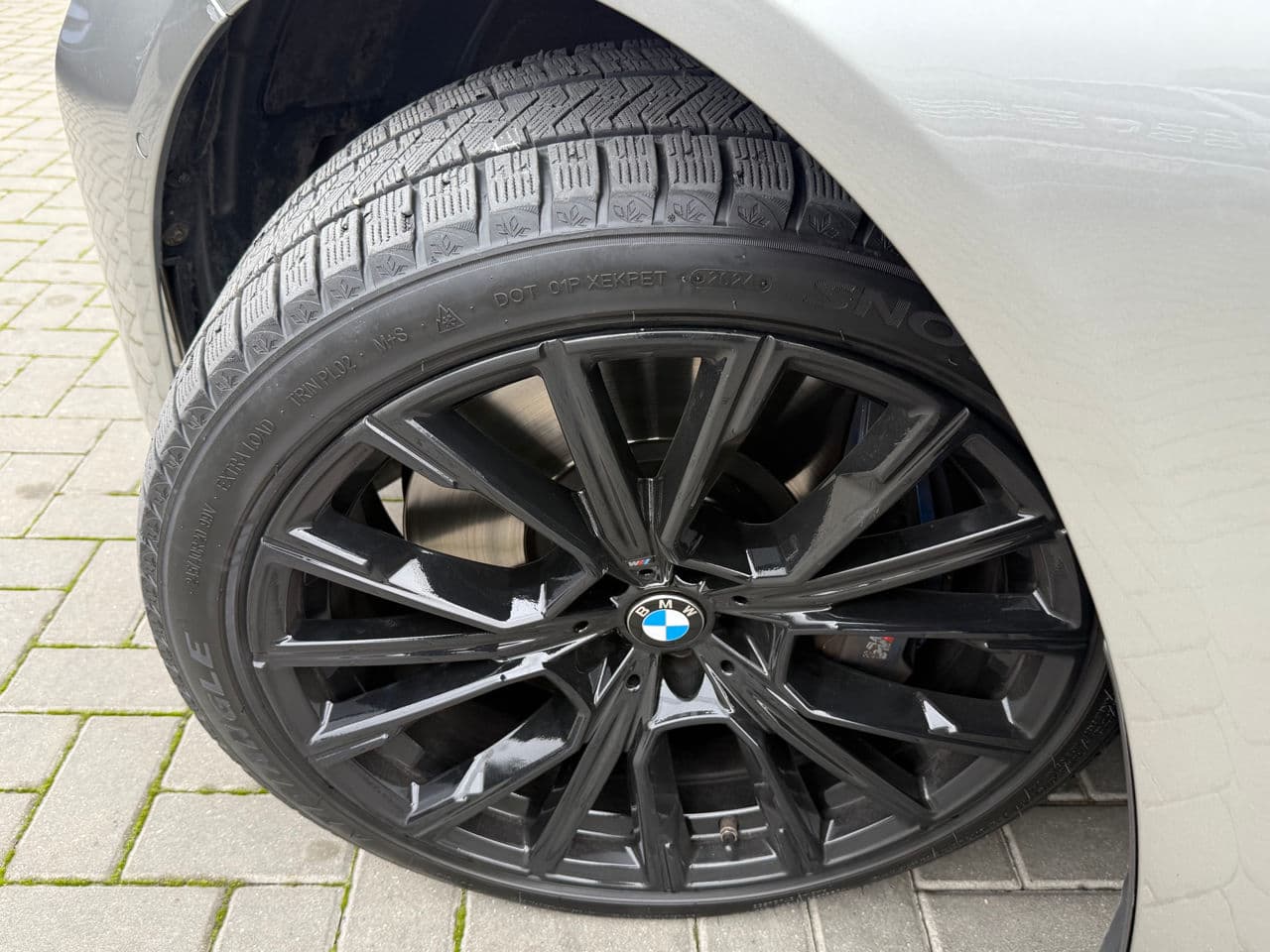 2021 BMW 750 — Miniatură 26