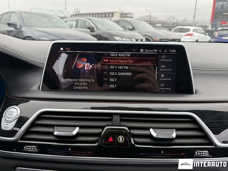 2021 BMW 750 — Miniatură 12