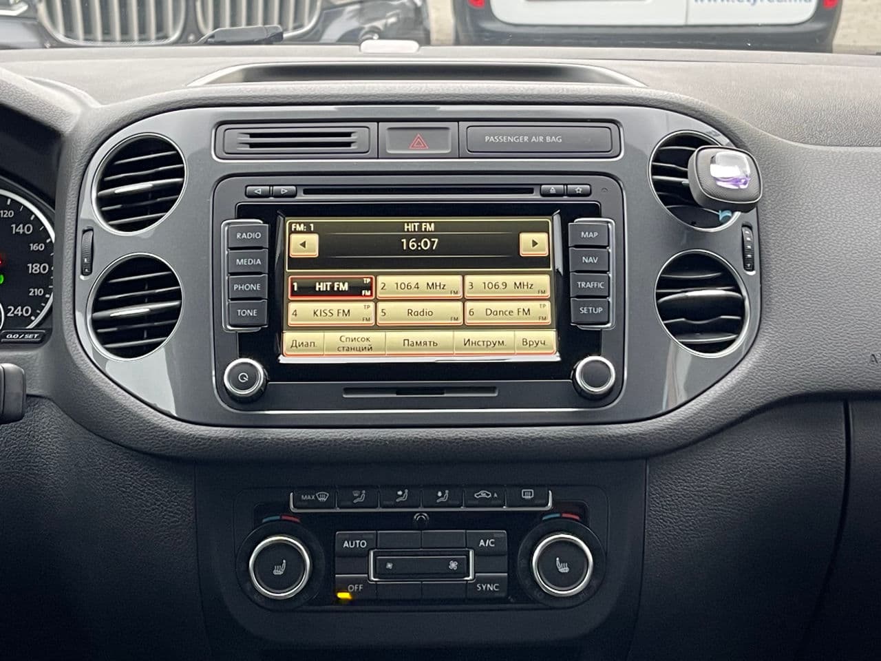 Volkswagen Tiguan 2014 — Миниатюра 10