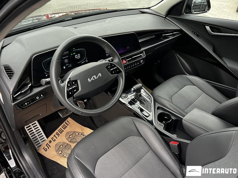 Kia Niro 2023 — Миниатюра 7