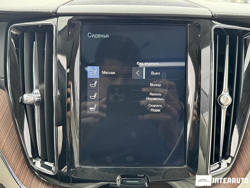 Volvo XC 60 2018 — Миниатюра 15