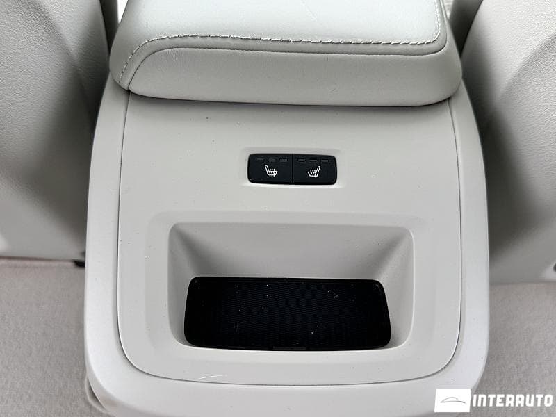 Volvo XC 60 2018 — Миниатюра 29
