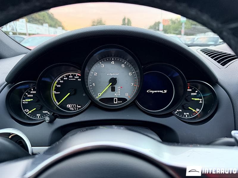 Porsche Cayenne S Hybrid 2016 — Миниатюра 9