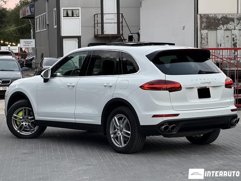 Porsche Cayenne S Hybrid 2016 — Миниатюра 2