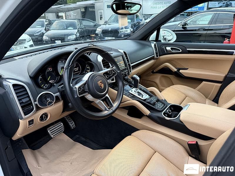 Porsche Cayenne S Hybrid 2016 — Миниатюра 5