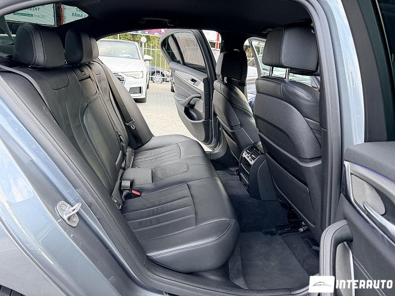 BMW 530e 2018 — Миниатюра 8