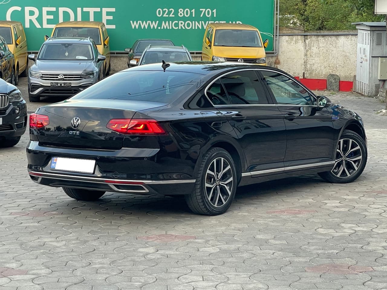 Volkswagen Passat GTE 2022 — Миниатюра 3