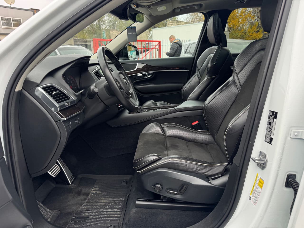 Volvo XC 90 2019 — Миниатюра 5