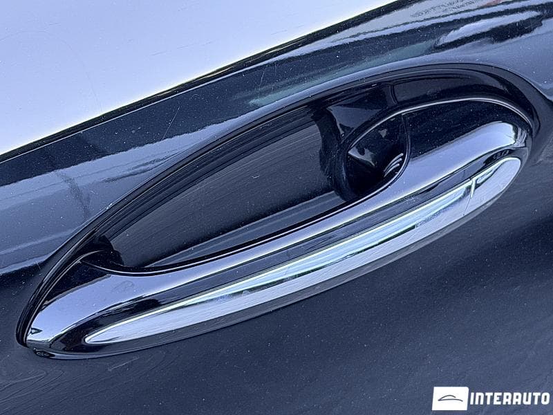 BMW 520 2018 — Миниатюра 17