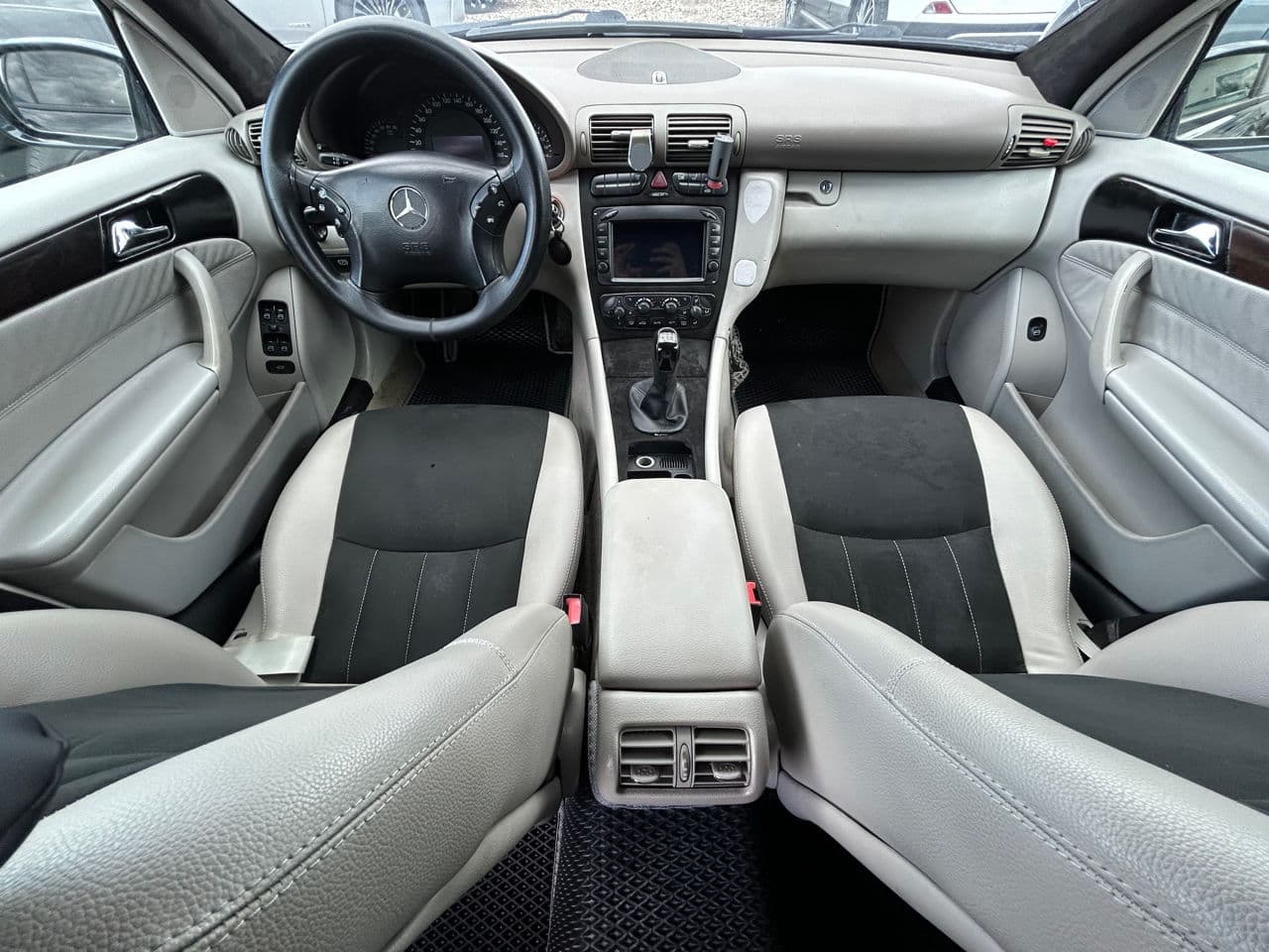 Mercedes C 180 2002 — Миниатюра 8