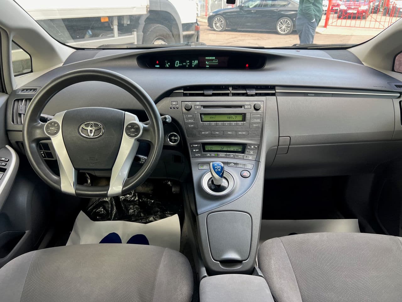 Toyota Prius 2011 — Миниатюра 7