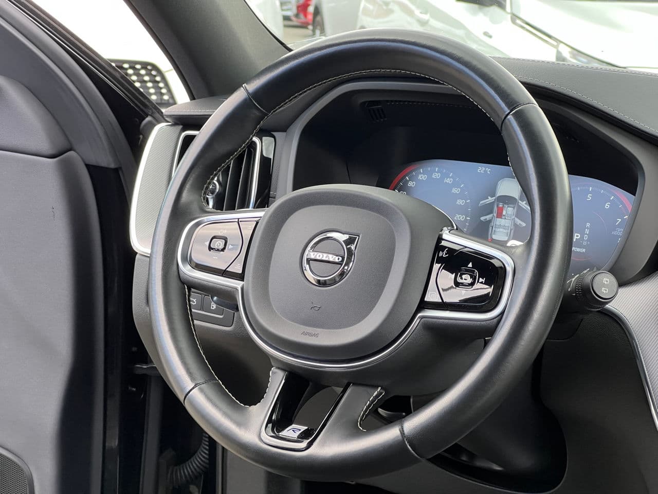 Volvo XC 60 2020 — Миниатюра 8